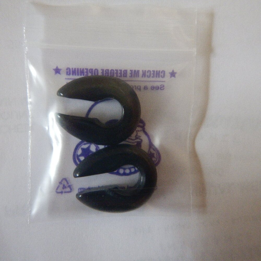 black obsidian keyholes/gauges